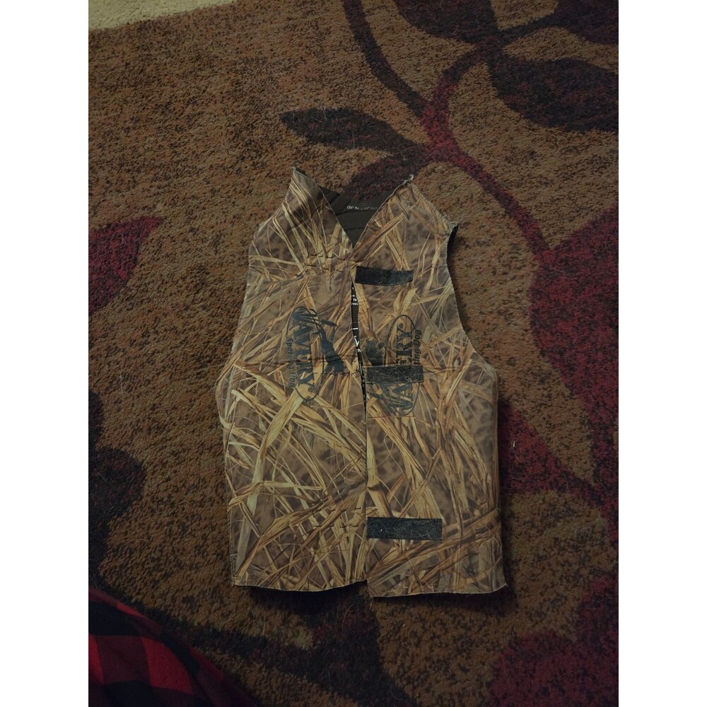 Avery Sporting Dog Camo Vest